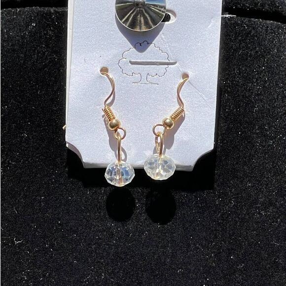 Fashion Jewelry Set Gold Tone Clear Diamond Cut Plastic Beads Earrings - Picture 3 of 6